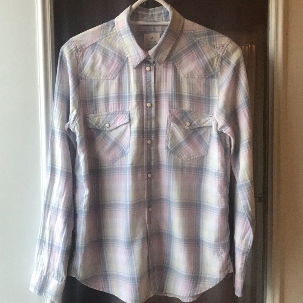 American Eagle Plaid button up
